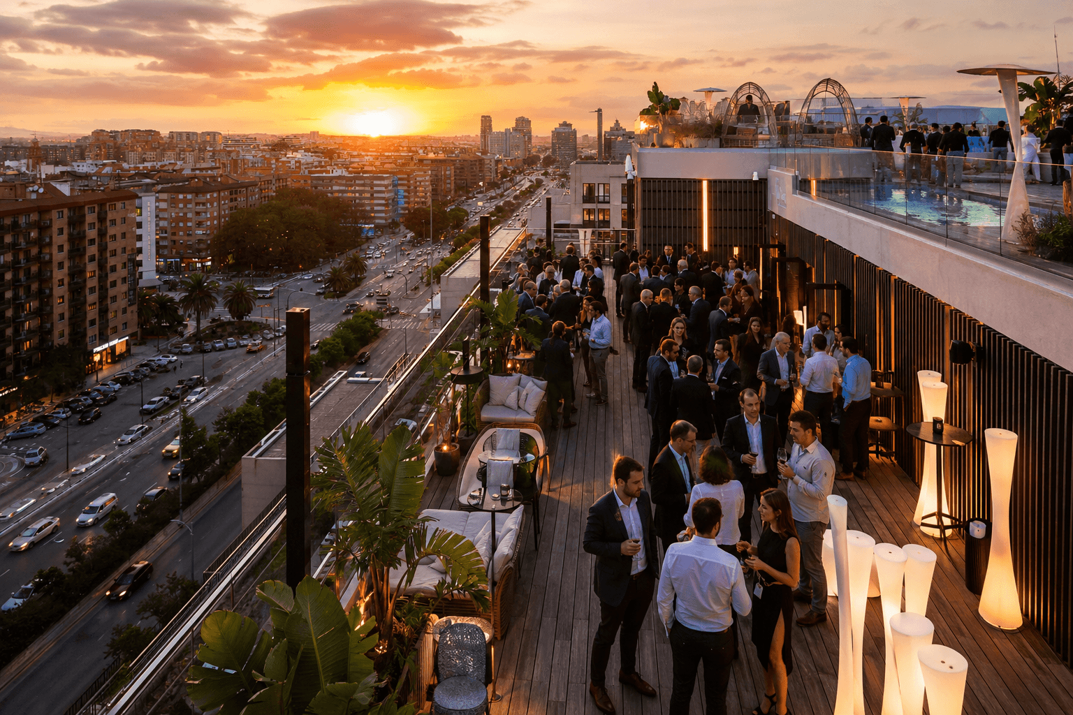 Foto de terraza en Valencia con evento corporativo y puesta de sol