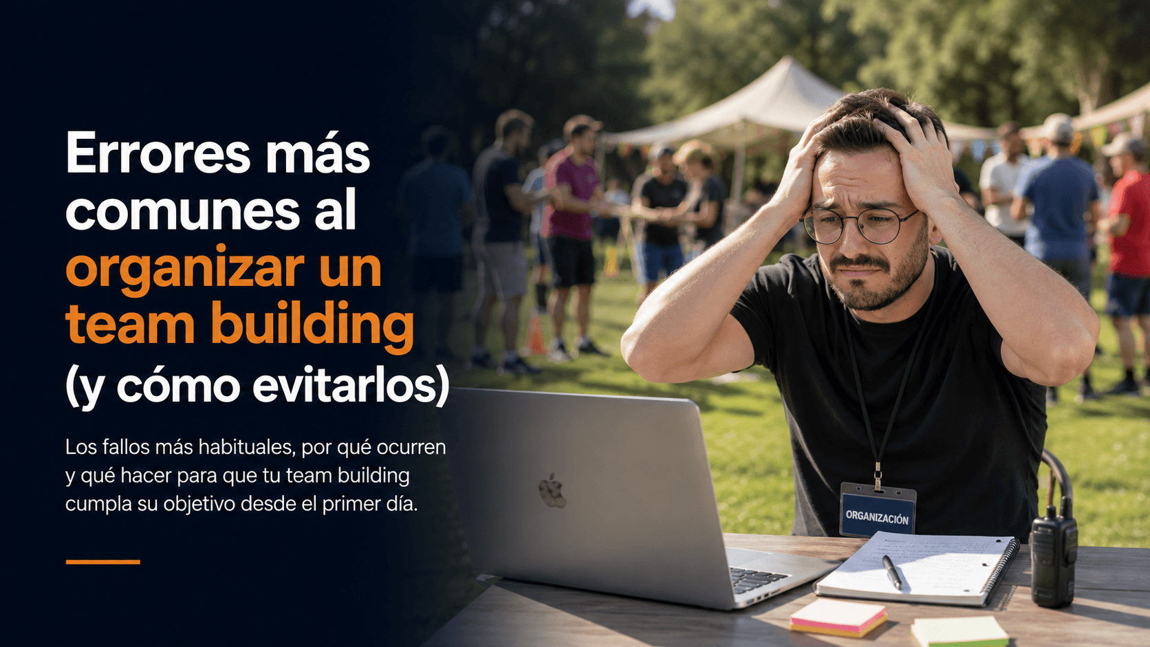 Equipo de empresa participando en una actividad de team building al aire libre Equipo de empresa participando en una actividad de team building al aire libre